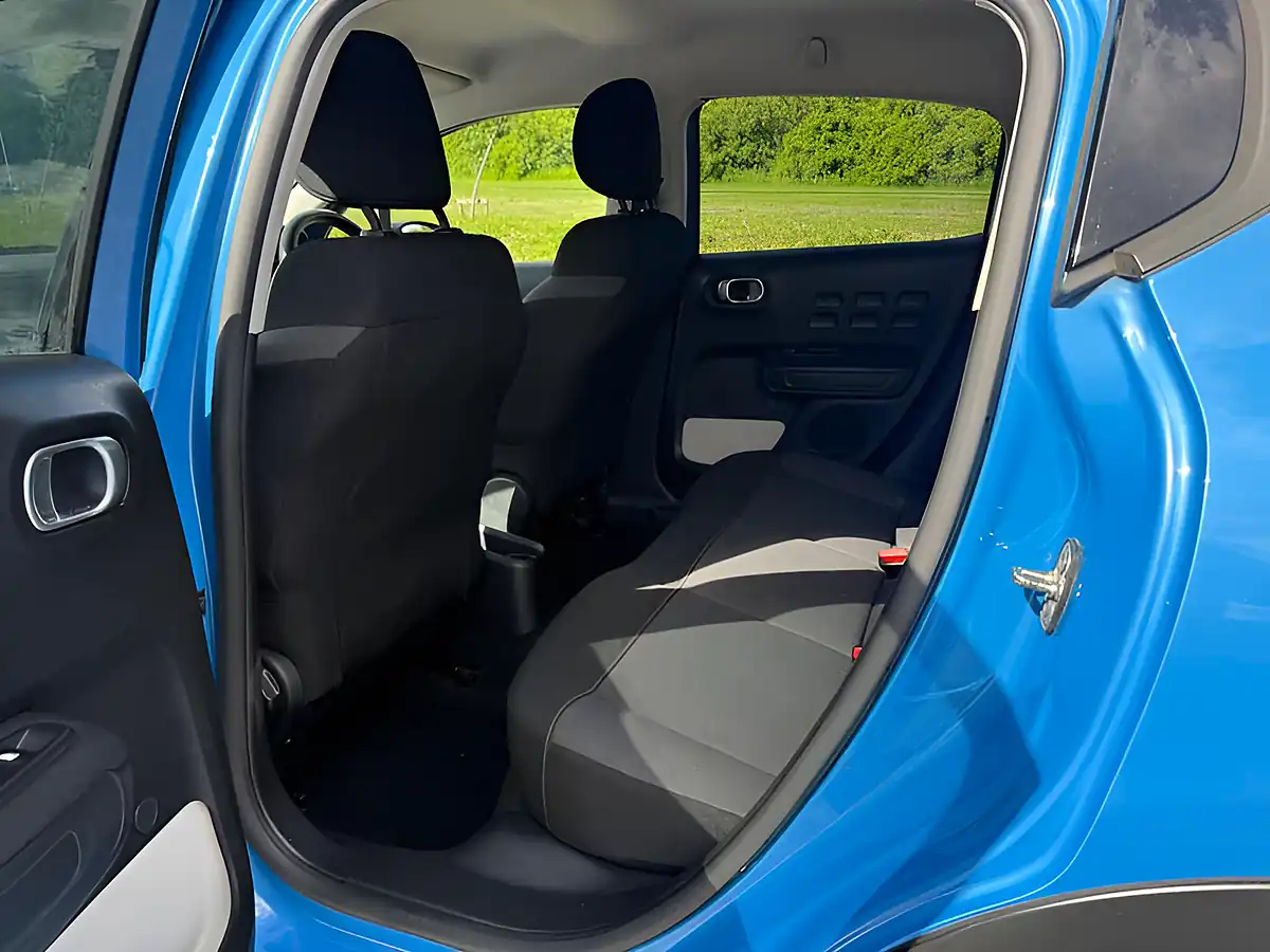 Used 2019 Citroen C3 Flair Blue - Interior and Exterior details 11