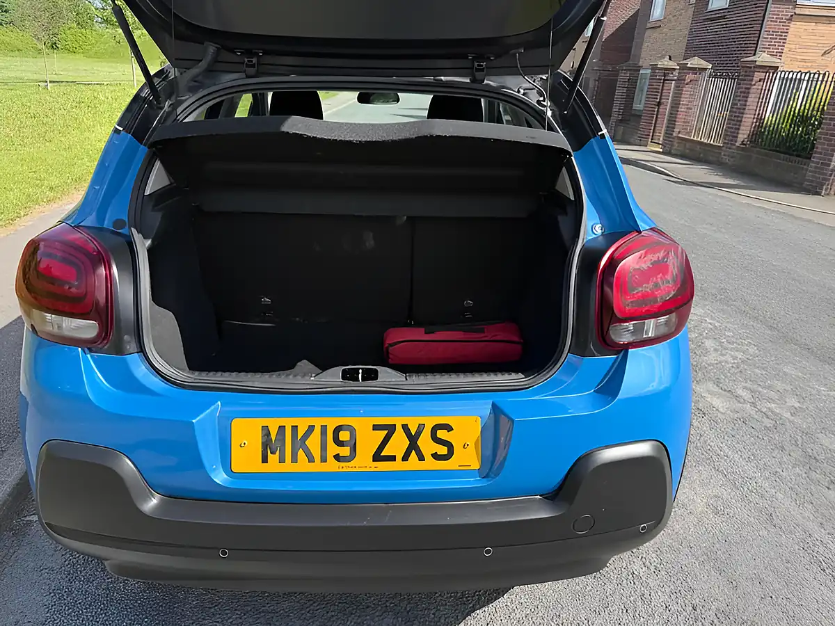 Used 2019 Citroen C3 Flair Blue - Interior and Exterior details 12