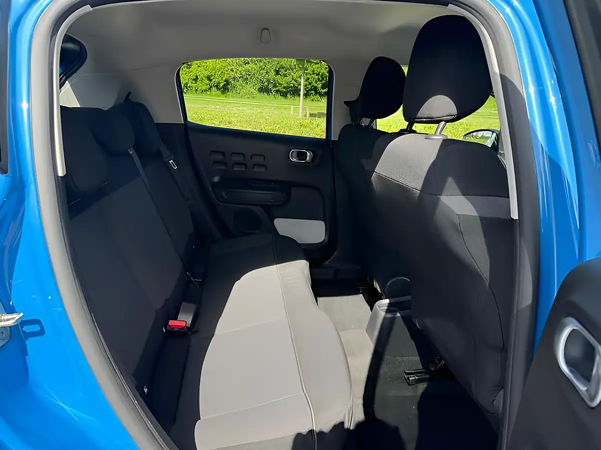 Used 2019 Citroen C3 Flair Blue - Interior and Exterior details 13