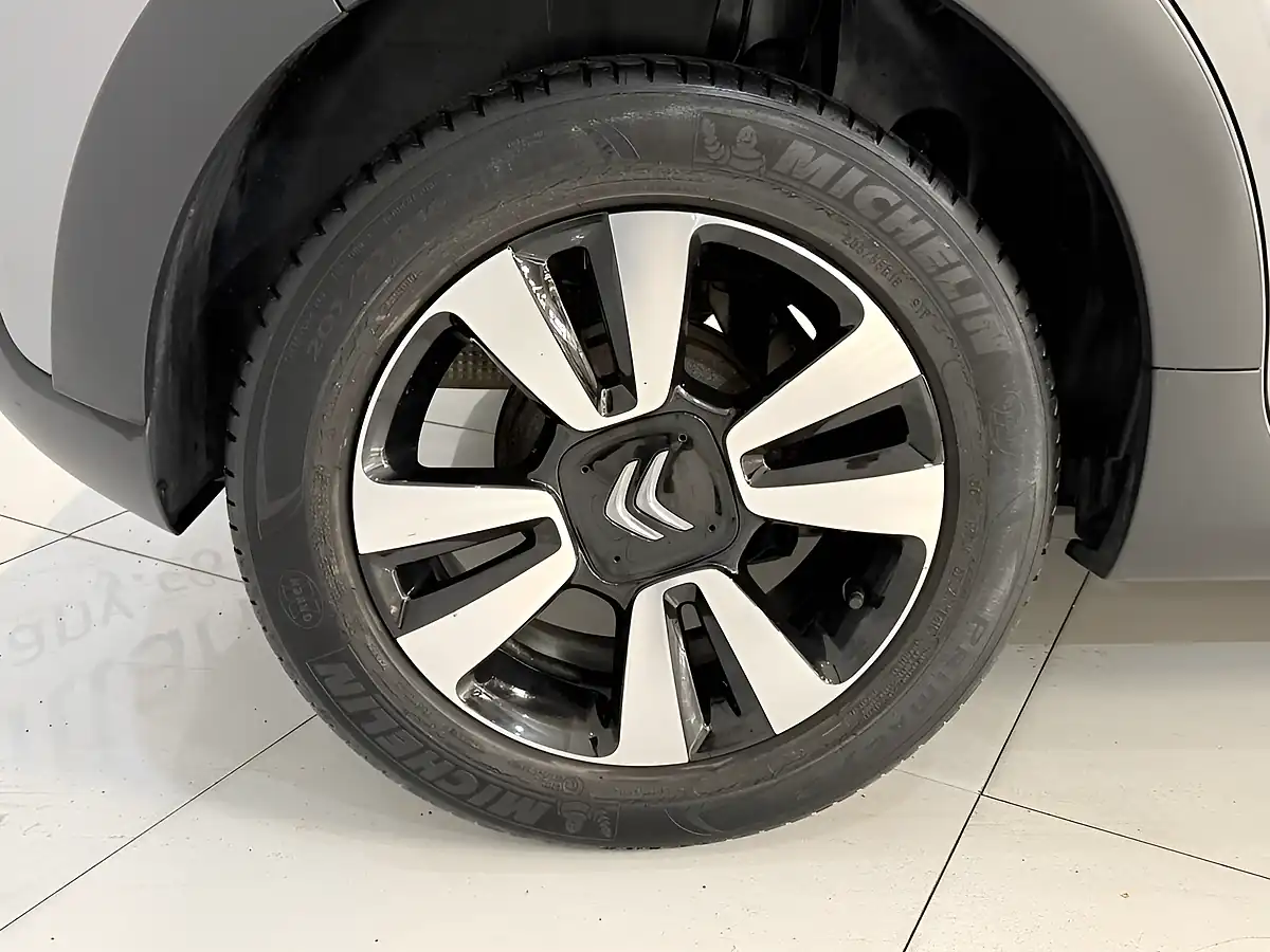 Used 2019 Citroen C3 Flair Grey - Interior and Exterior details 14