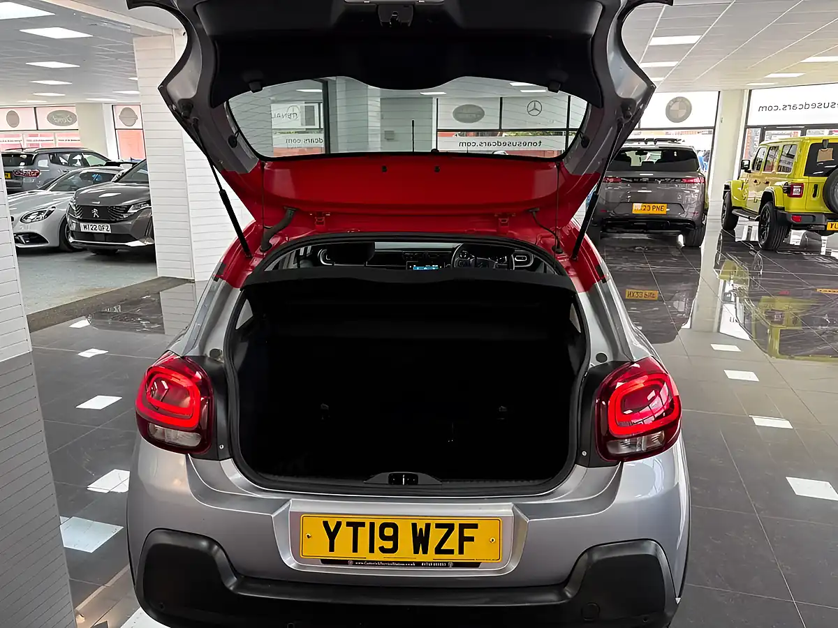 Used 2019 Citroen C3 Flair Grey - Interior and Exterior details 6