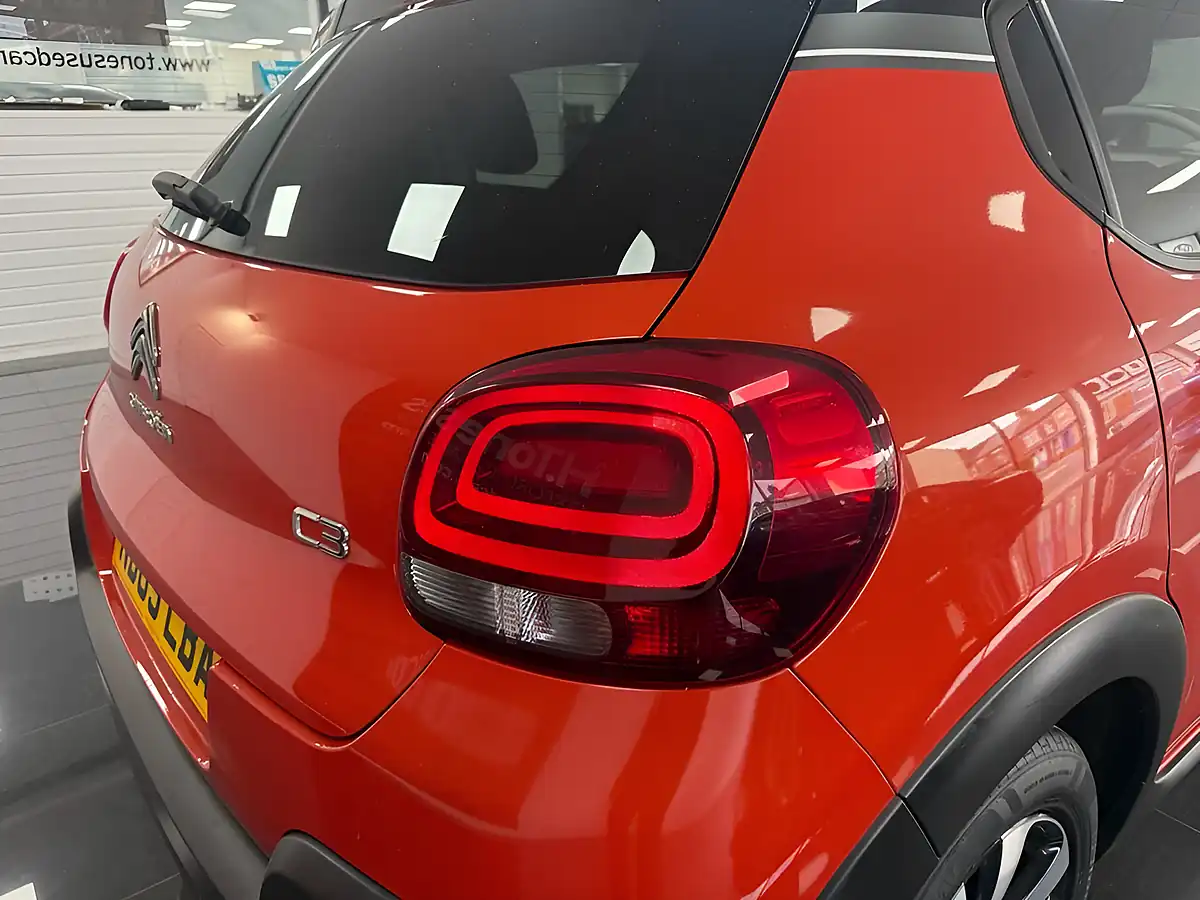 Used 2019 Citroen C3 Flair Orange - Interior and Exterior details 7