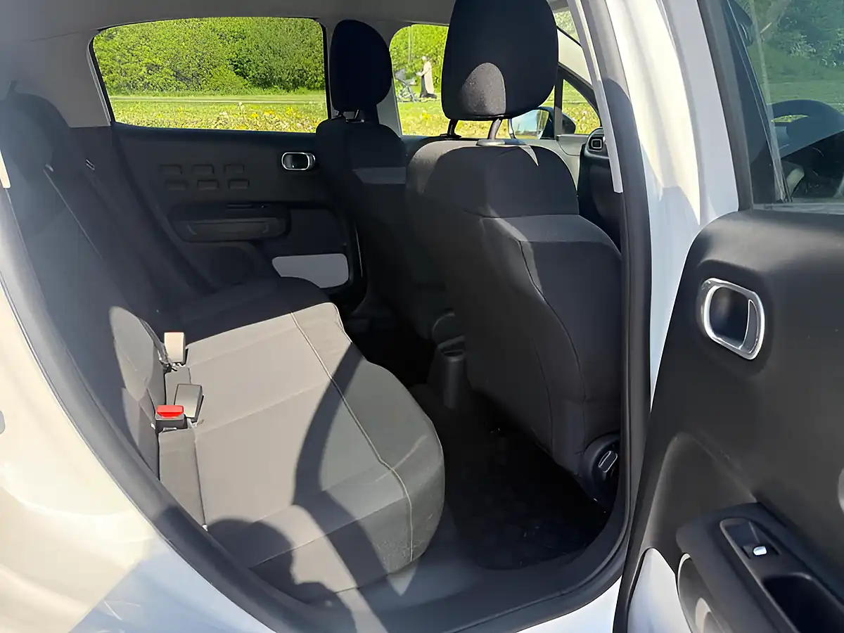 Used 2019 Citroen C3 Flair White - Interior and Exterior details 14
