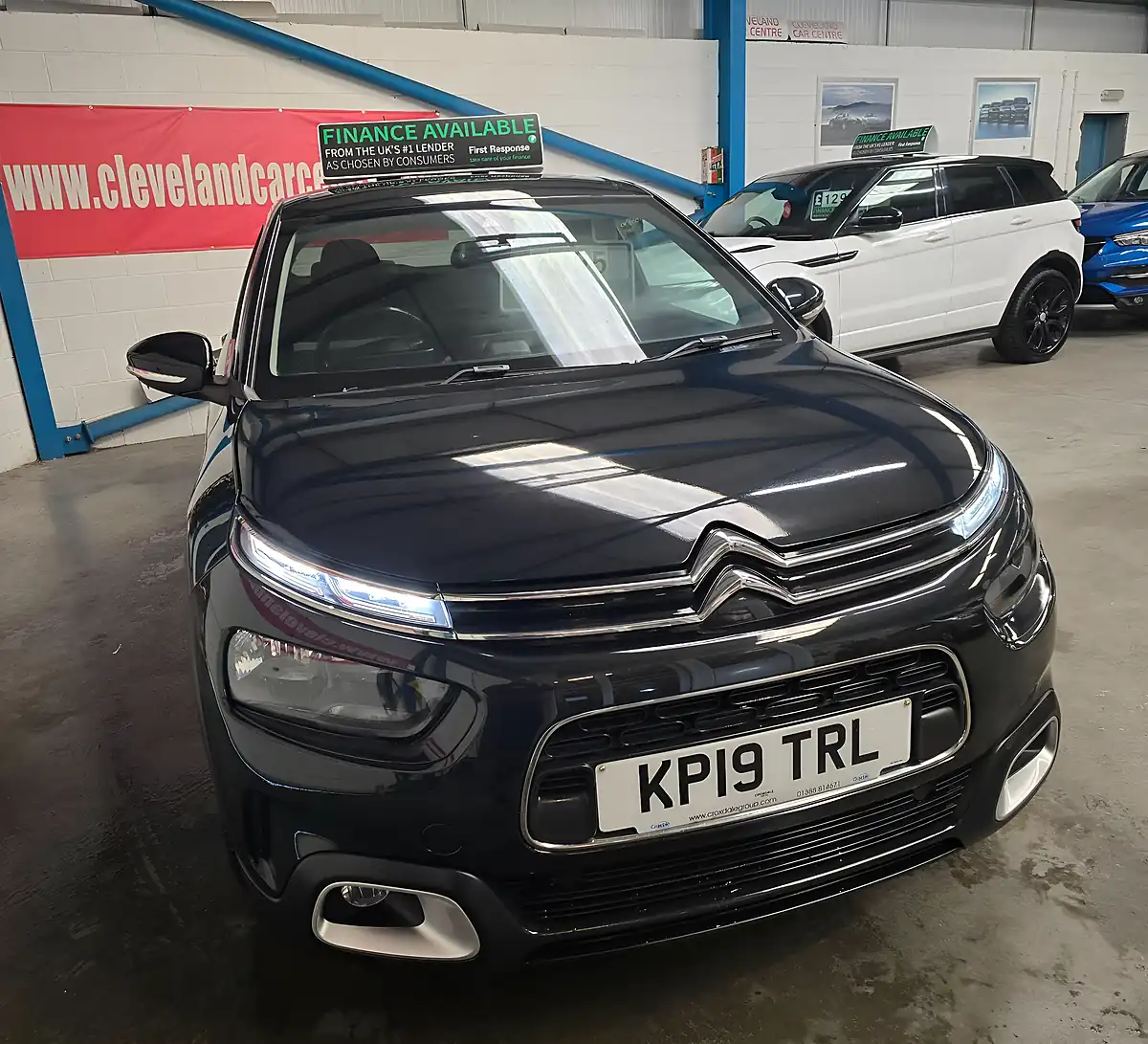 Used 2019 Citroen C4 Cactus Flair Black - Interior and Exterior details 4