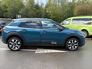 Used 2019 Citroen C4 Cactus Flair Blue - Interior and Exterior details 6