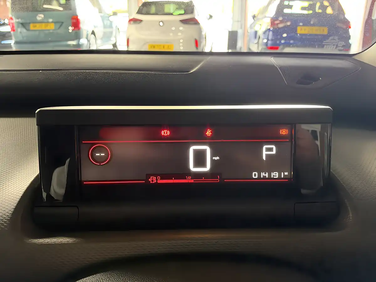 Used 2019 Citroen C4 Cactus Flair Blue - Interior and Exterior details 9