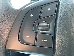 Used 2019 Citroen C4 Cactus Flair Grey - Interior and Exterior details 17