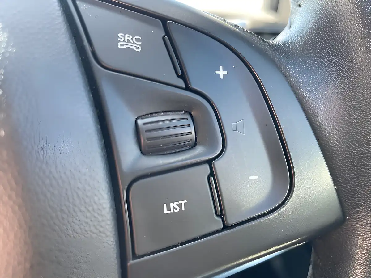 Used 2019 Citroen C4 Cactus Flair Grey - Interior and Exterior details 18