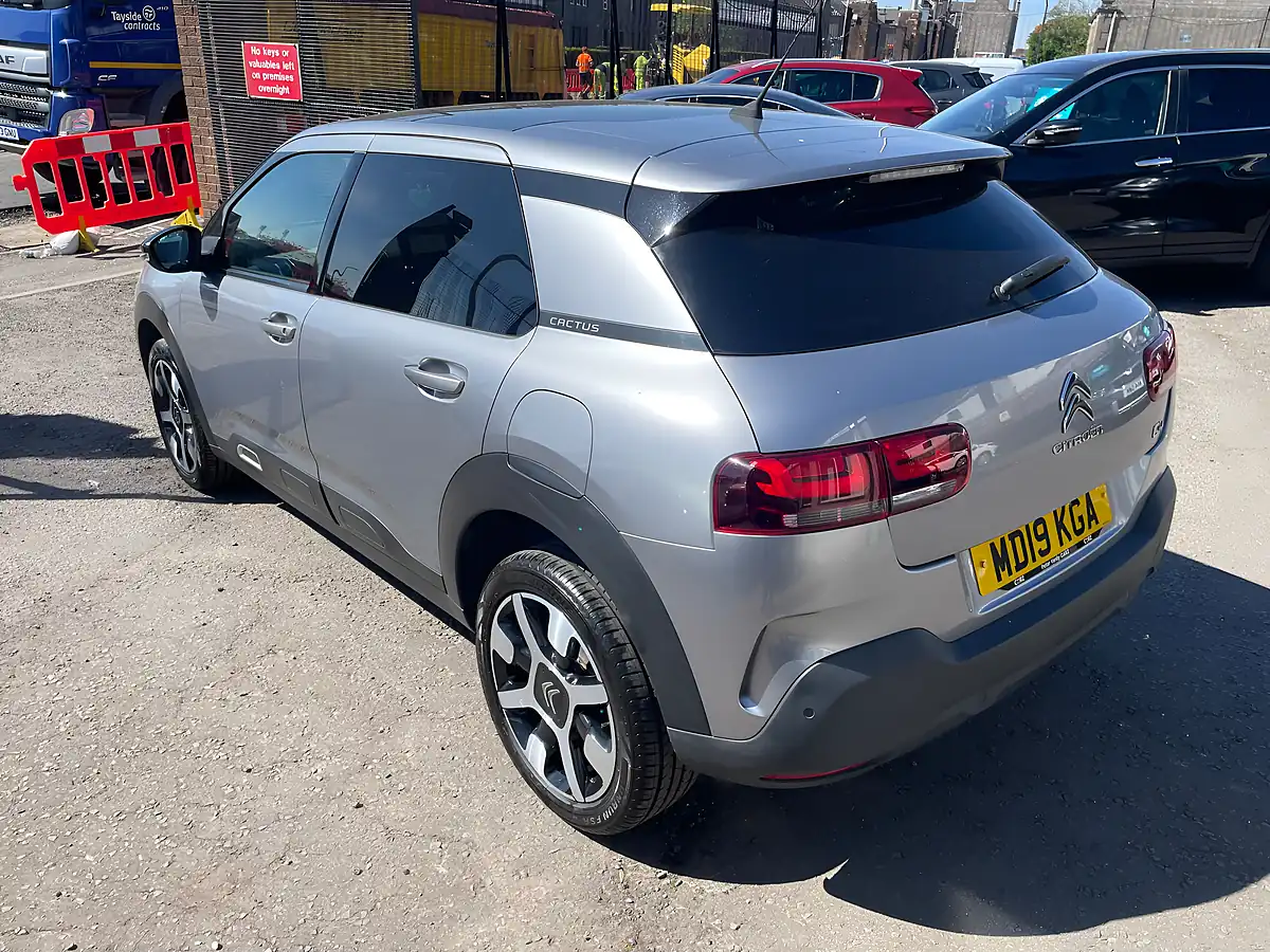 Used 2019 Citroen C4 Cactus Flair Grey - Interior and Exterior details 6