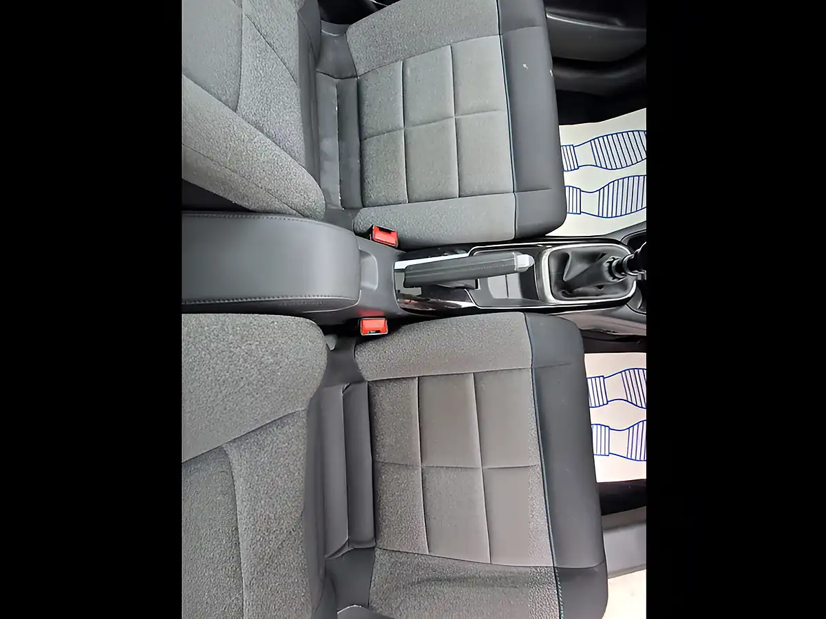 Used 2019 Citroen C4 Cactus Flair Grey - Interior and Exterior details 14
