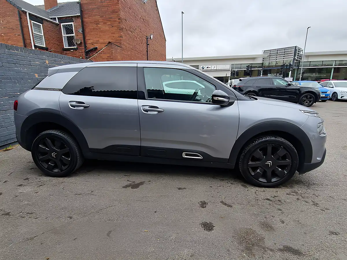 Used 2019 Citroen C4 Cactus Flair Grey - Interior and Exterior details 7
