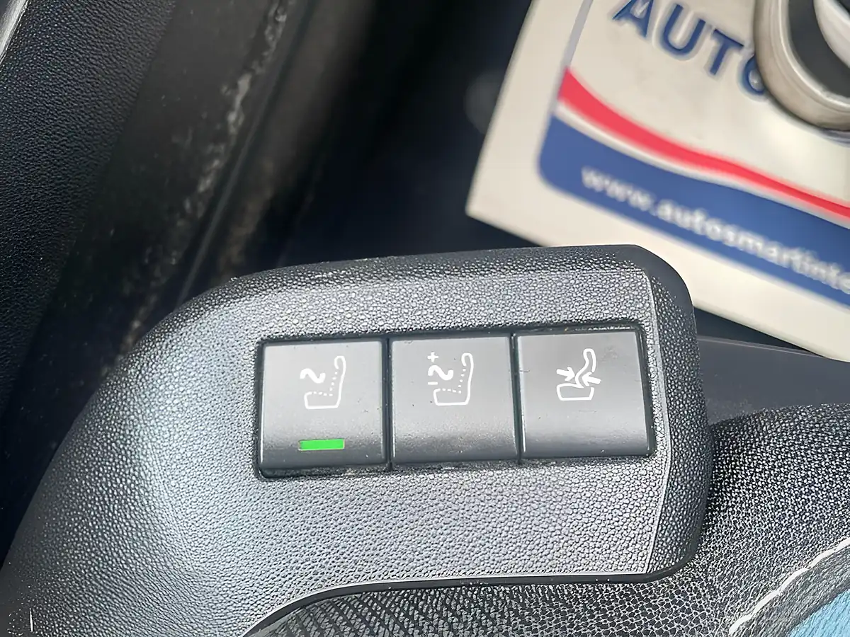 Used 2019 Citroen C4 Spacetourer Feel Red - Interior and Exterior details 18