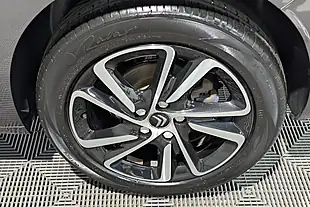 Used 2019 Citroen C4 Spacetourer Flair Grey - Interior and Exterior details 11