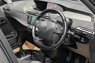 Used 2019 Citroen C4 Spacetourer Flair Grey - Interior and Exterior details 2