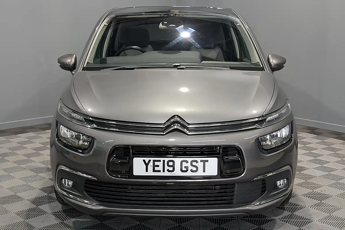 Used 2019 Citroen C4 Spacetourer Flair Grey - Interior and Exterior details 4