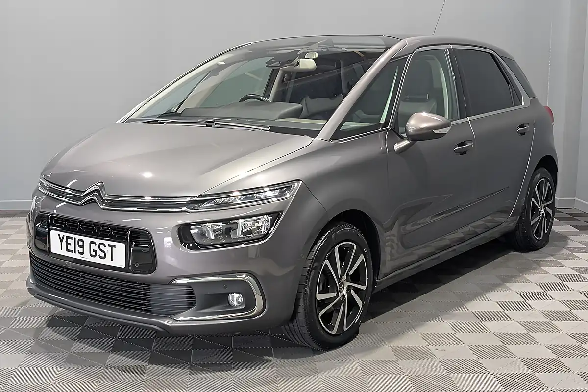 Used 2019 Citroen C4 Spacetourer Flair Grey - Interior and Exterior details 5