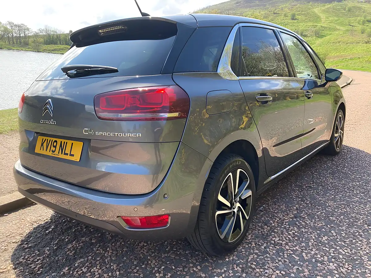 Used 2019 Citroen C4 Spacetourer Flair Grey - Interior and Exterior details 2