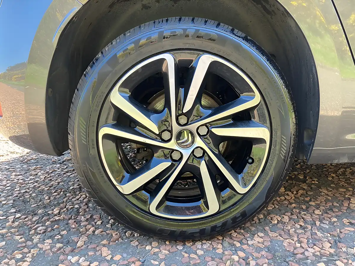 Used 2019 Citroen C4 Spacetourer Flair Grey - Interior and Exterior details 9