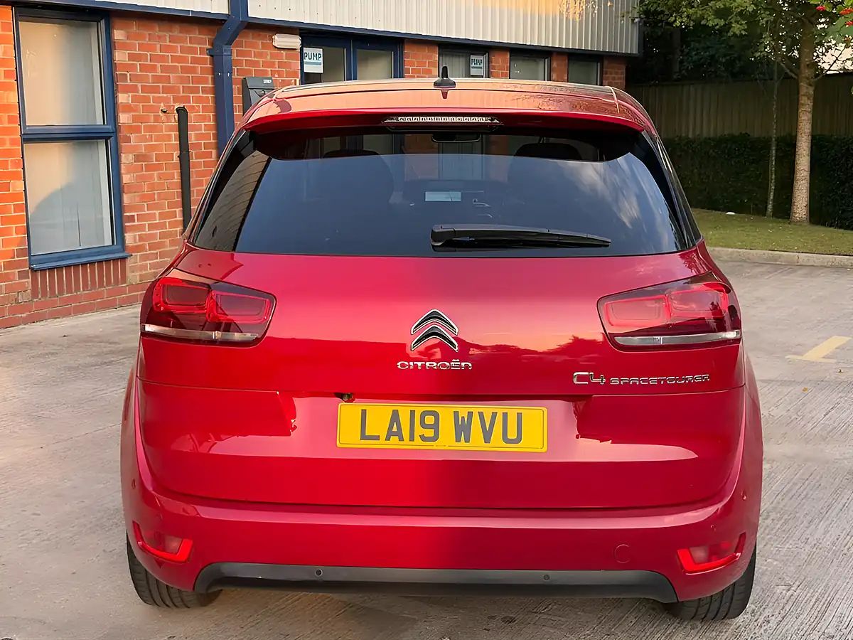 Used 2019 Citroen C4 Spacetourer Flair Red - Interior and Exterior details 4