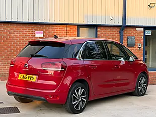 Used 2019 Citroen C4 Spacetourer Flair Red - Interior and Exterior details 5