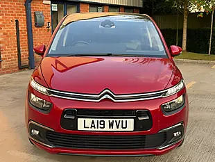 Used 2019 Citroen C4 Spacetourer Flair Red - Interior and Exterior details 8
