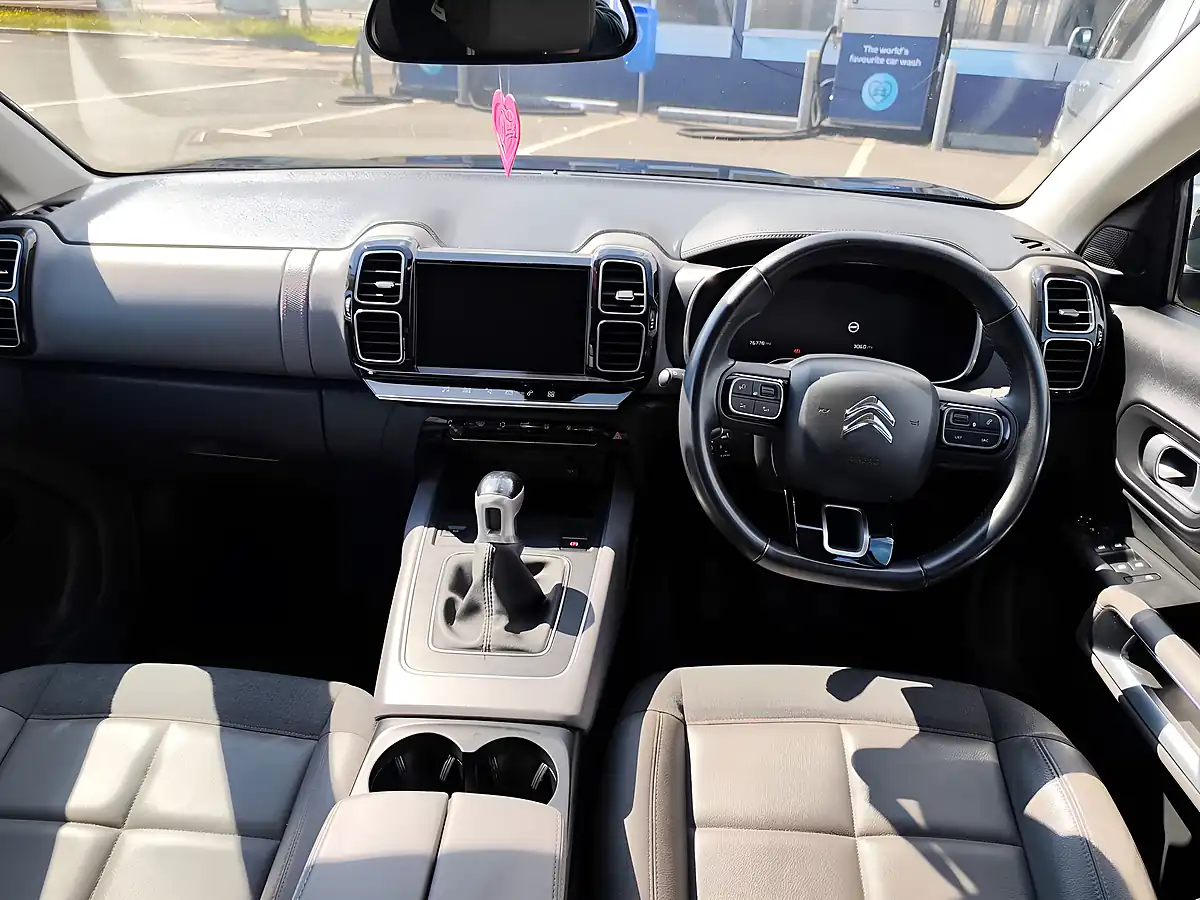 Used 2019 Citroen C5 Aircross Flair Blue Black - Interior and Exterior details 14