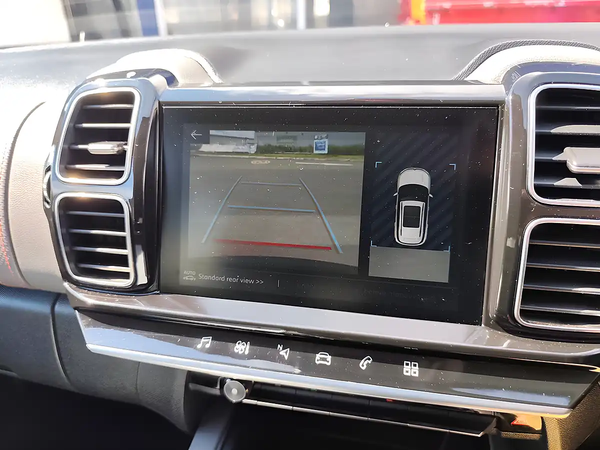 Used 2019 Citroen C5 Aircross Flair Blue Black - Interior and Exterior details 18