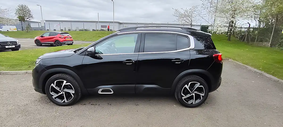 Used 2019 Citroen C5 Aircross Flair Blue Black - Interior and Exterior details 2