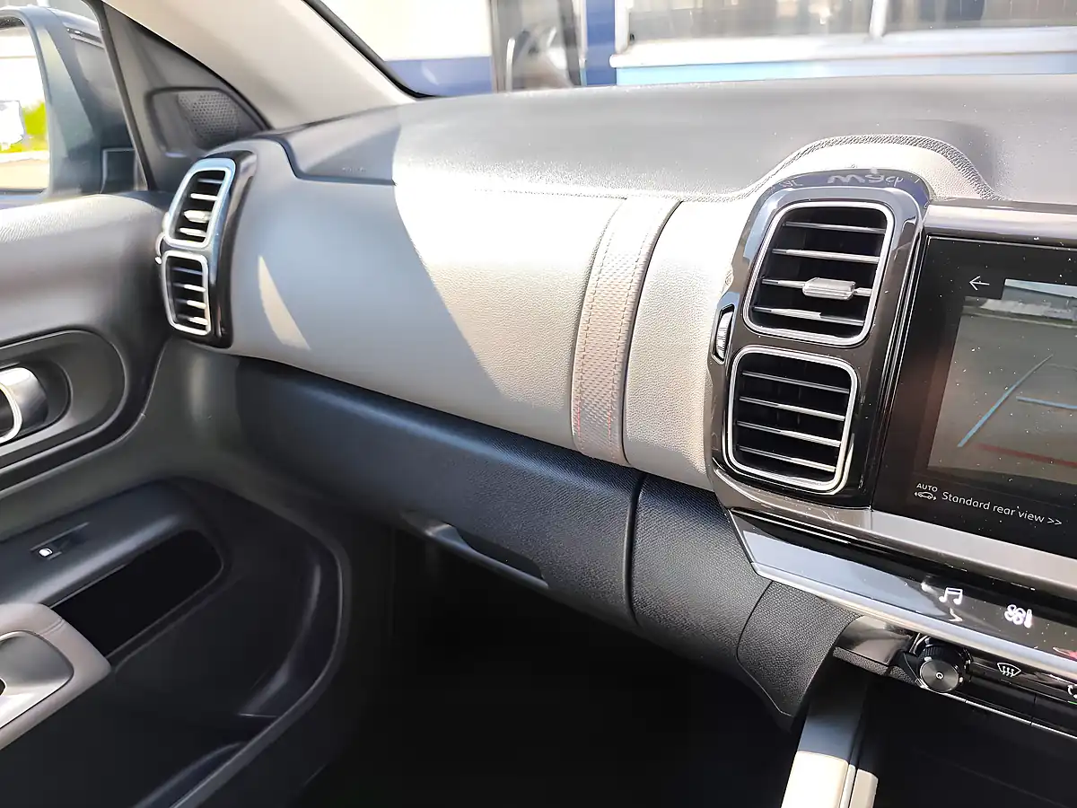Used 2019 Citroen C5 Aircross Flair Blue Black - Interior and Exterior details 20