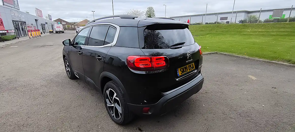 Used 2019 Citroen C5 Aircross Flair Blue Black - Interior and Exterior details 3