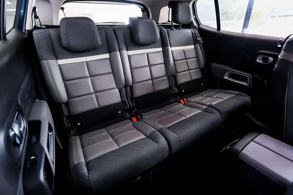Used 2019 Citroen C5 Aircross Flair Blue - Interior and Exterior details 14