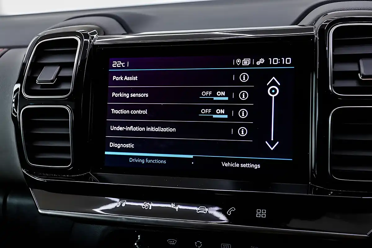 Used 2019 Citroen C5 Aircross Flair Blue - Interior and Exterior details 17