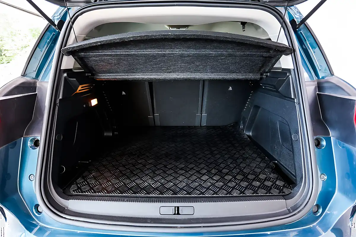 Used 2019 Citroen C5 Aircross Flair Blue - Interior and Exterior details 19