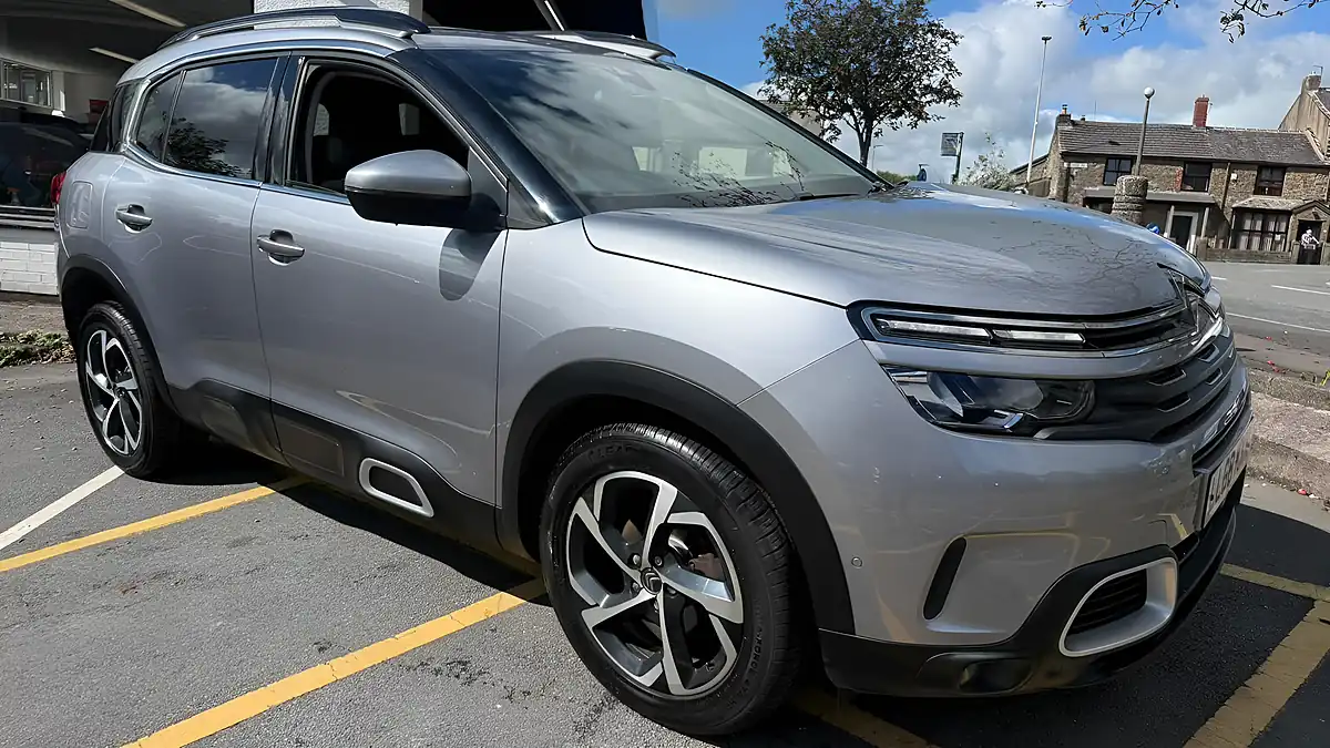 Used 2019 Citroen C5 Aircross Flair Cumulus Grey - Front View