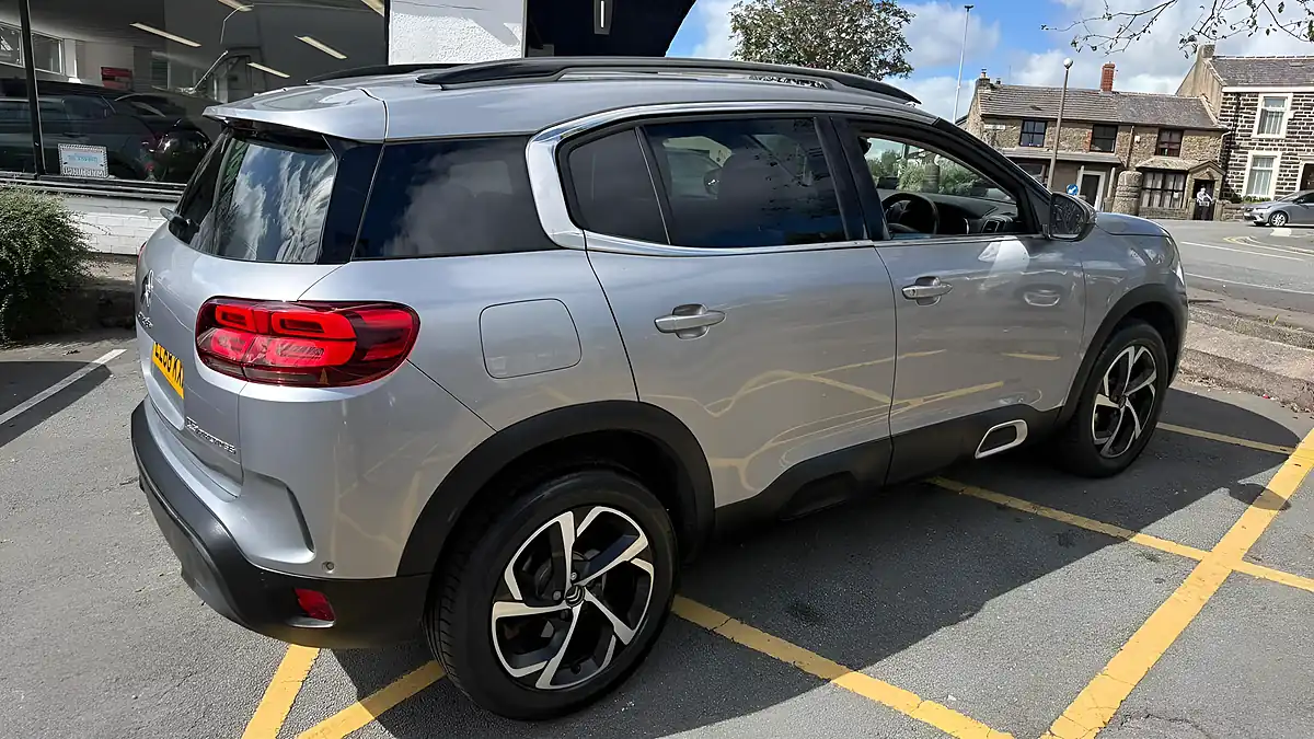 Used 2019 Citroen C5 Aircross Flair Cumulus Grey - Interior and Exterior details 10
