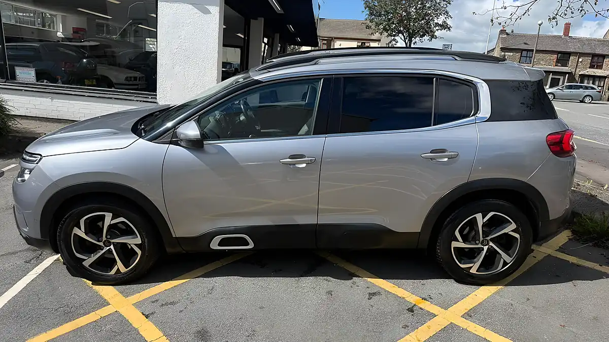 Used 2019 Citroen C5 Aircross Flair Cumulus Grey - Interior and Exterior details 13