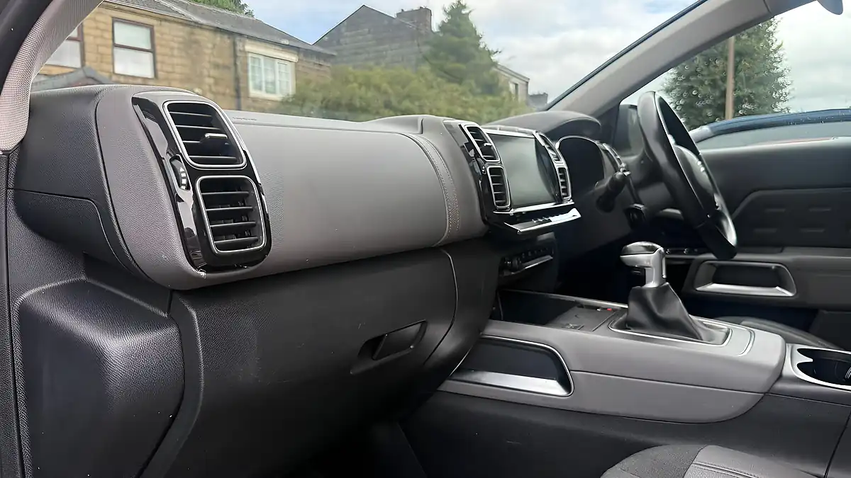Used 2019 Citroen C5 Aircross Flair Cumulus Grey - Interior and Exterior details 17