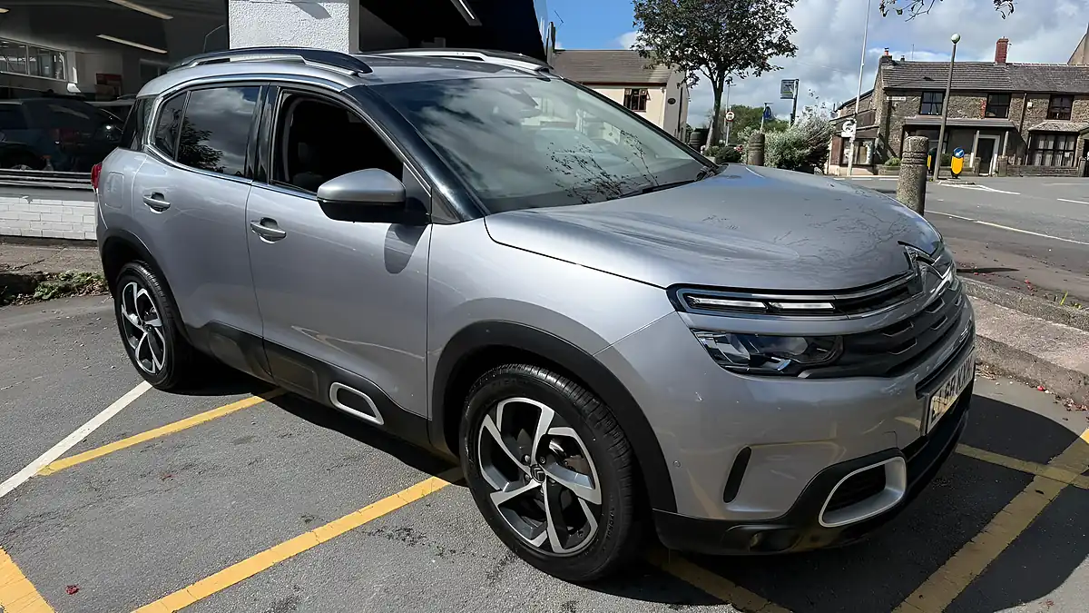 Used 2019 Citroen C5 Aircross Flair Cumulus Grey - Interior and Exterior details 5