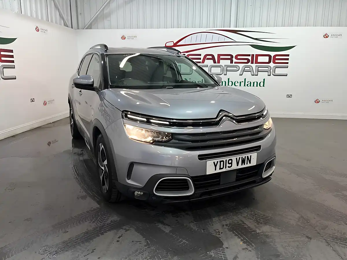 Used 2019 Citroen C5 Aircross Flair Grey - Front View