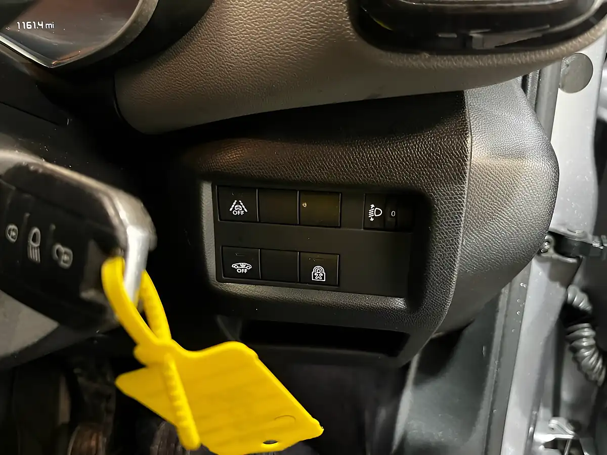 Used 2019 Citroen C5 Aircross Flair Grey - Interior and Exterior details 13