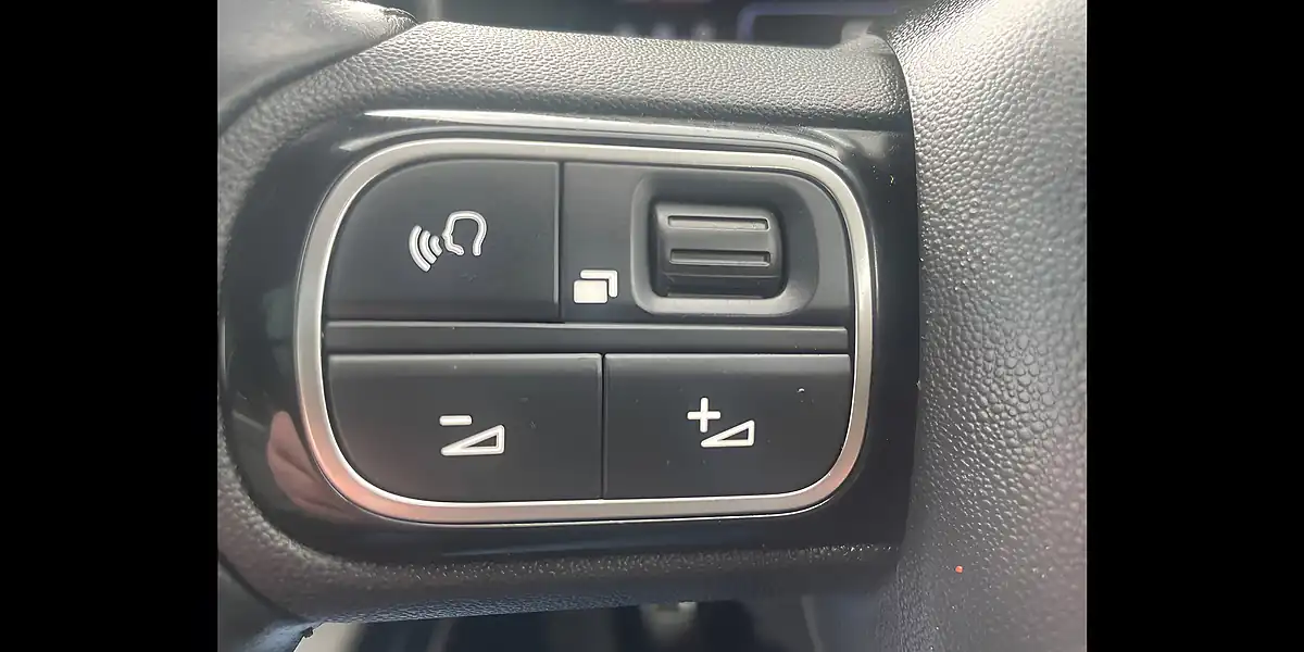 Used 2019 Citroen C5 Aircross Flair Plus Black - Interior and Exterior details 20