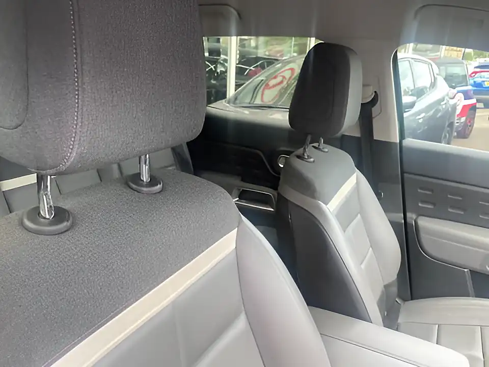Used 2019 Citroen C5 Aircross Flair S/S Blue - Interior and Exterior details 8