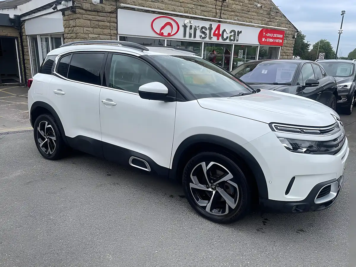 Used 2019 Citroen C5 Aircross Flair S/S White - Front View