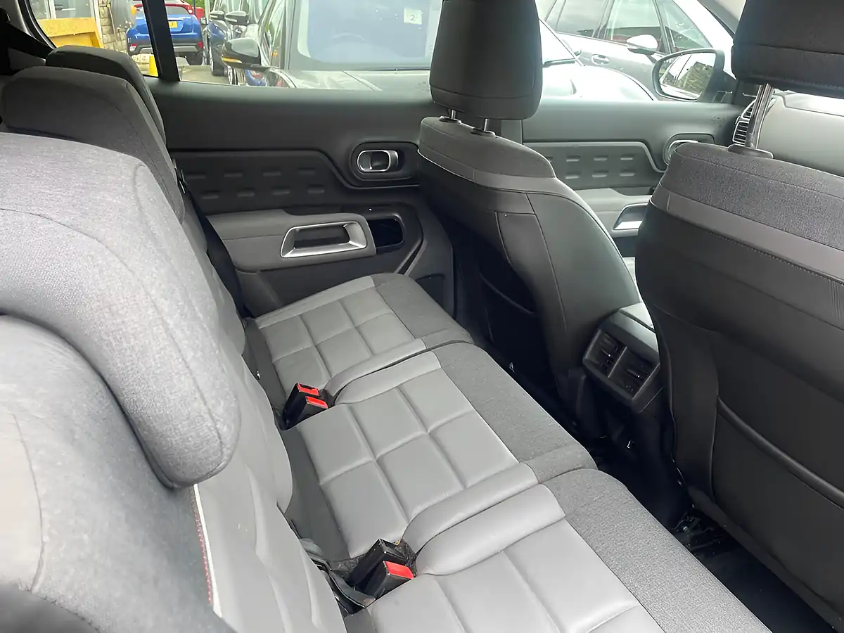 Used 2019 Citroen C5 Aircross Flair S/S White - Interior and Exterior details 14
