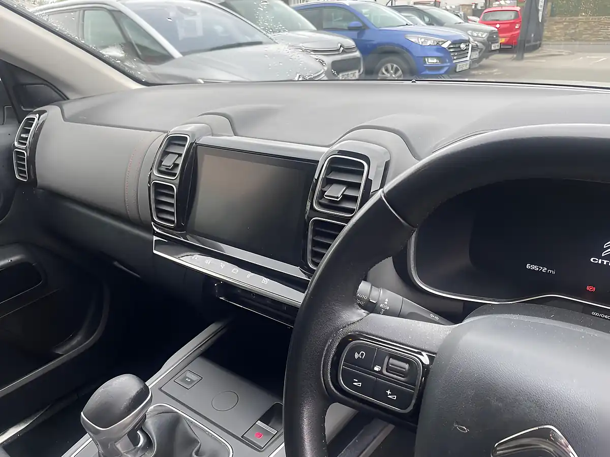 Used 2019 Citroen C5 Aircross Flair S/S White - Interior and Exterior details 15