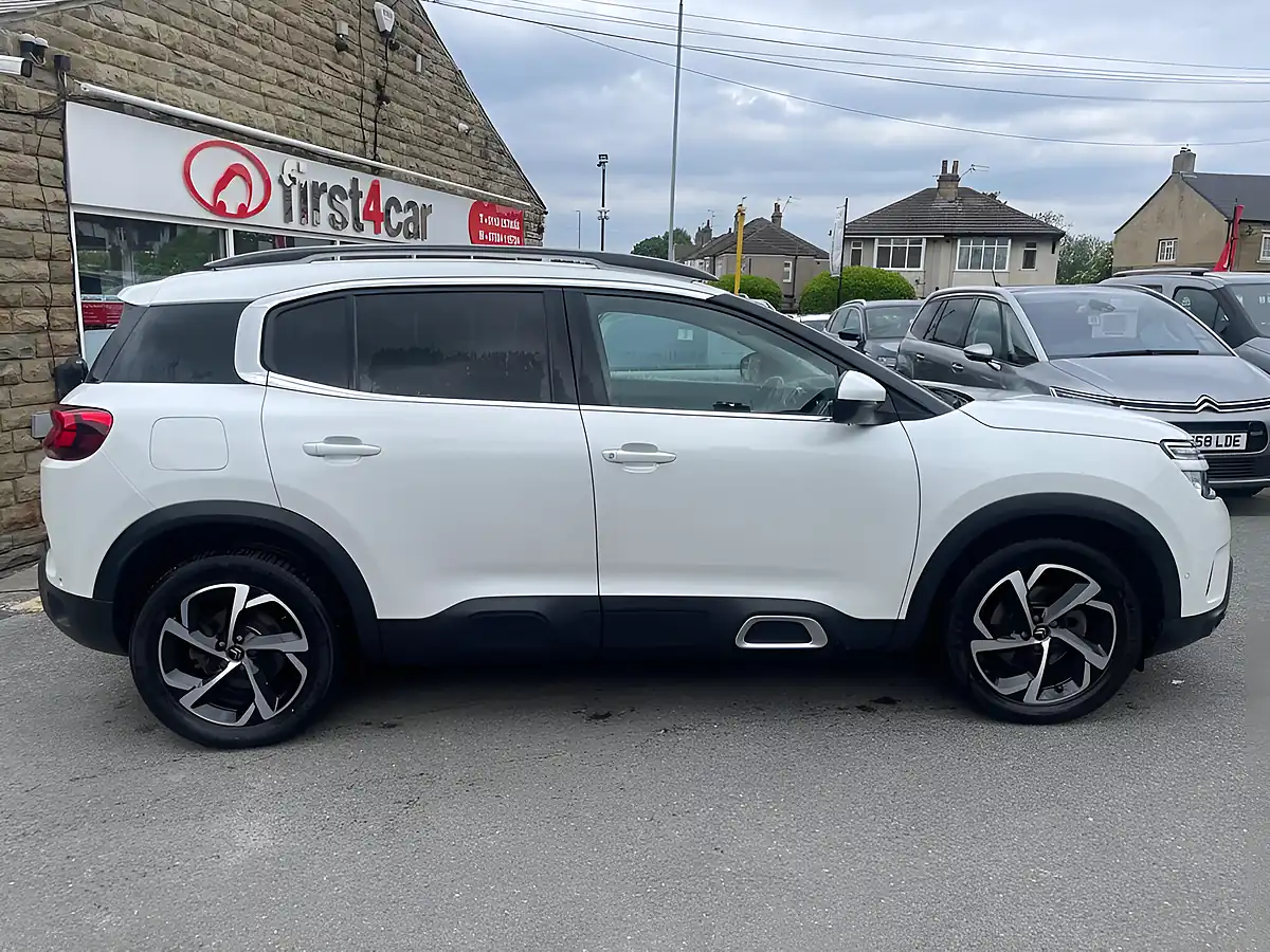 Used 2019 Citroen C5 Aircross Flair S/S White - Interior and Exterior details 6