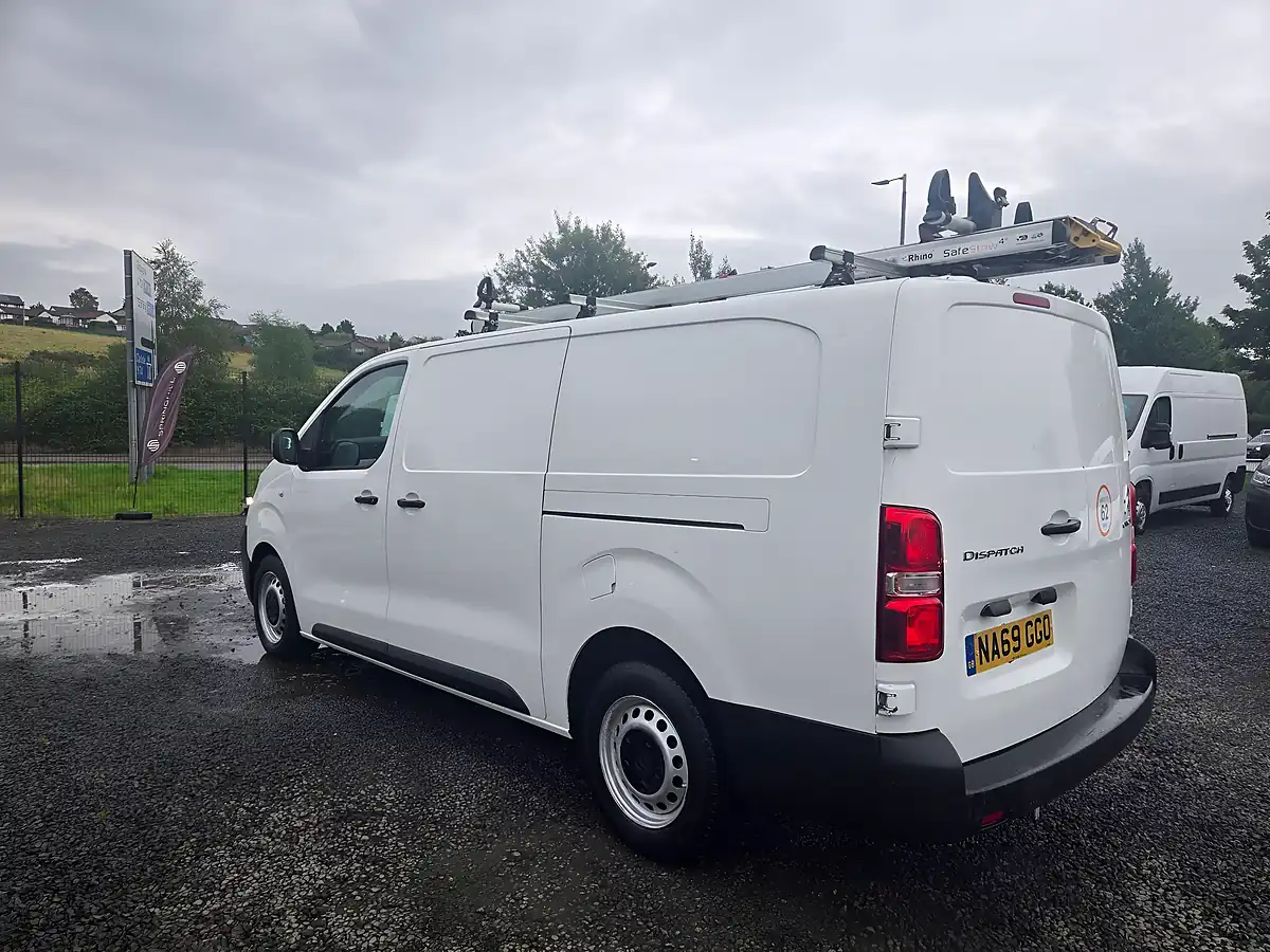 Used 2019 Citroen Dispatch 1200 X Xl White - Interior and Exterior details 12