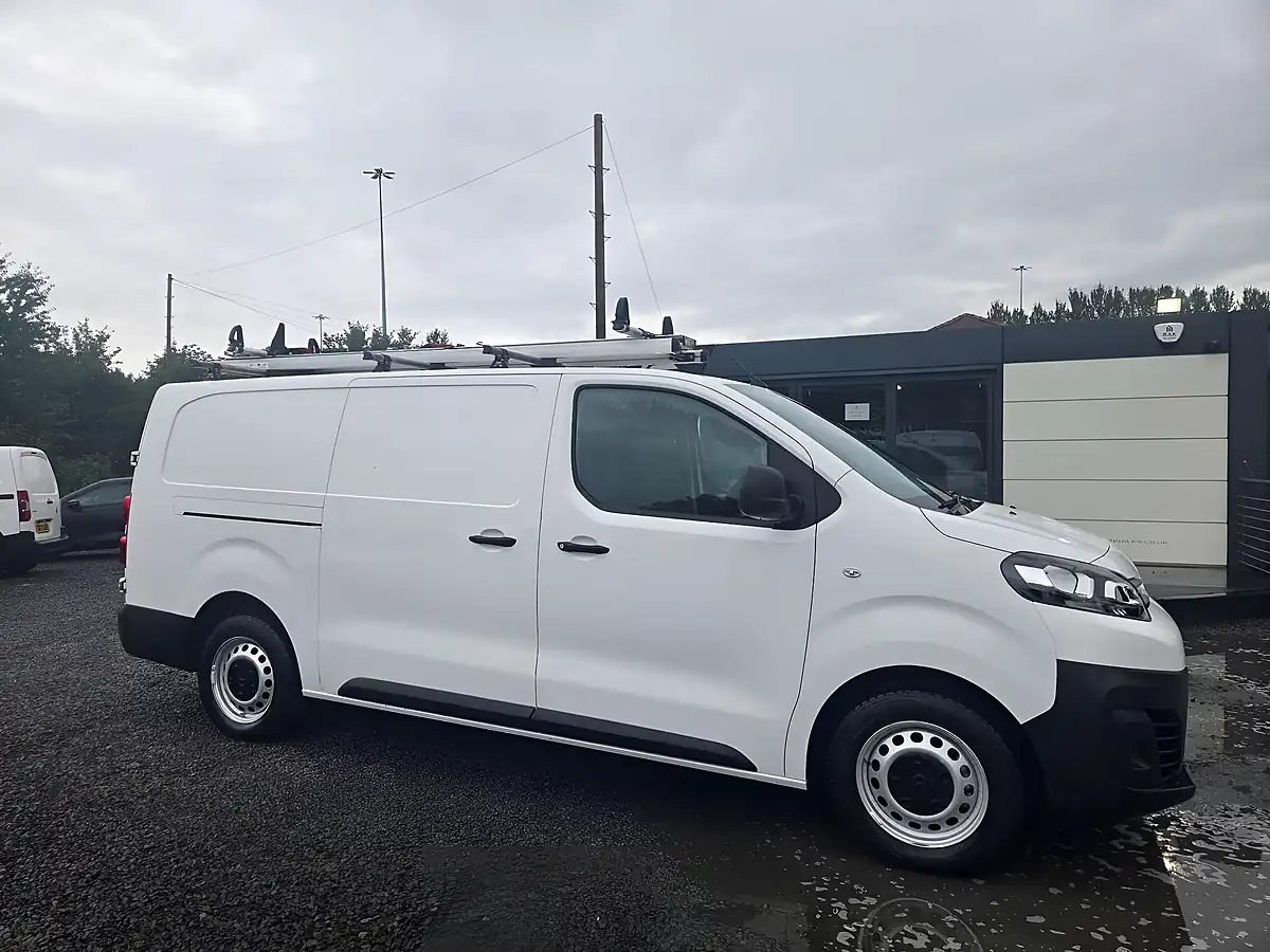 Used 2019 Citroen Dispatch 1200 X Xl White - Interior and Exterior details 2