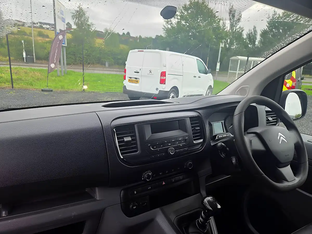 Used 2019 Citroen Dispatch 1200 X Xl White - Interior and Exterior details 20