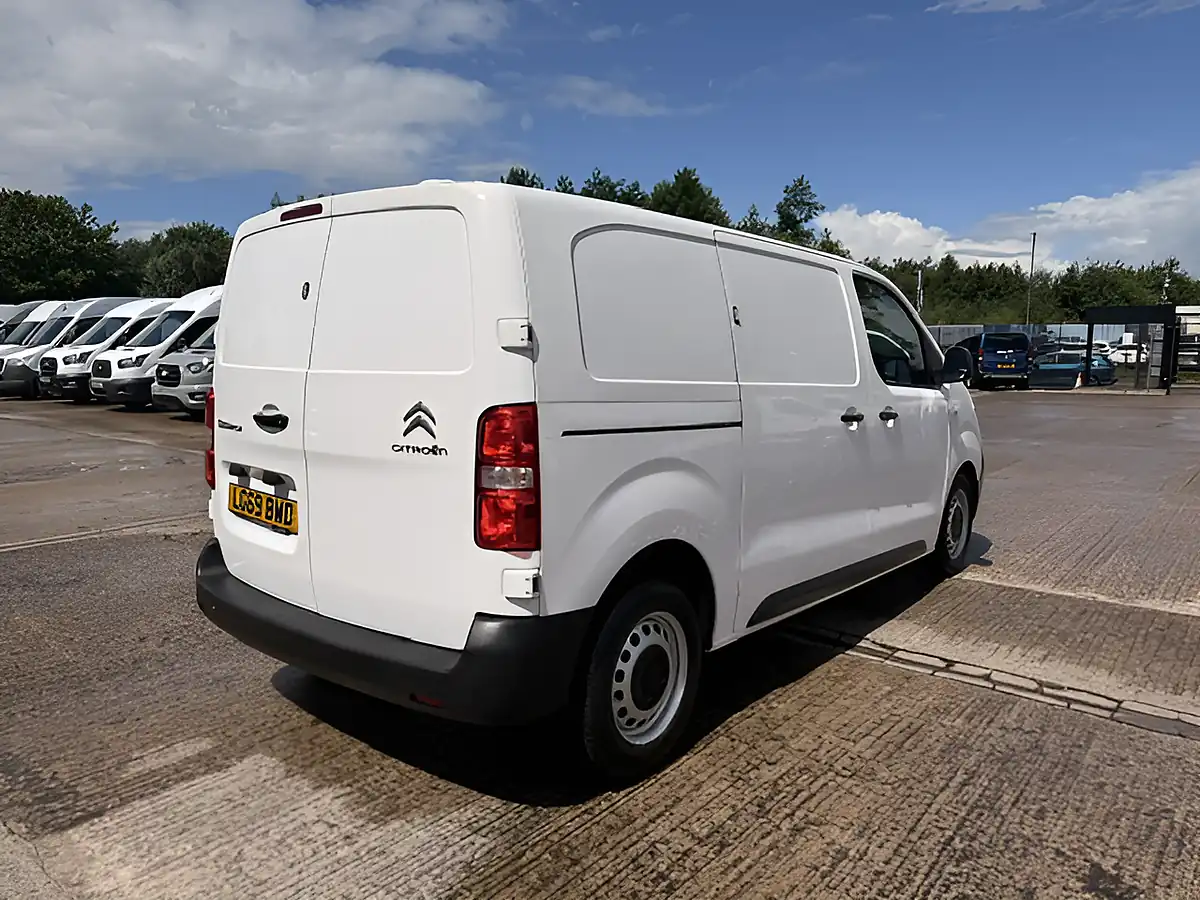 Used 2019 Citroen Dispatch 1400 Enterprise White - Interior and Exterior details 4